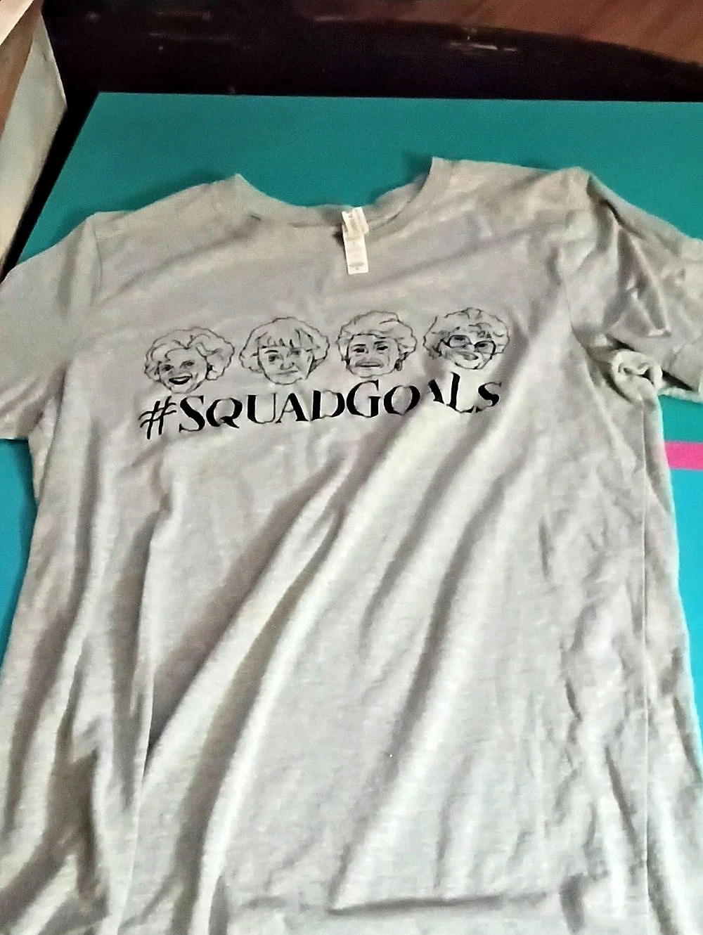Canvas #SquadGoals Graphic Tee in Gray Size Medium Like New